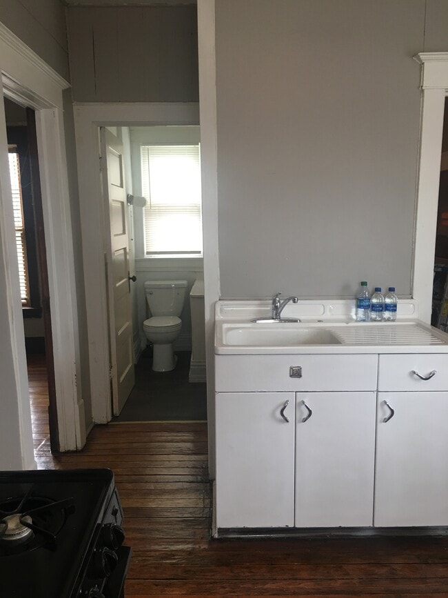 Photo - 2516 Wirt St