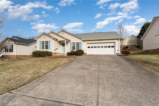 Photo - 1524 Hawkcrest Ln