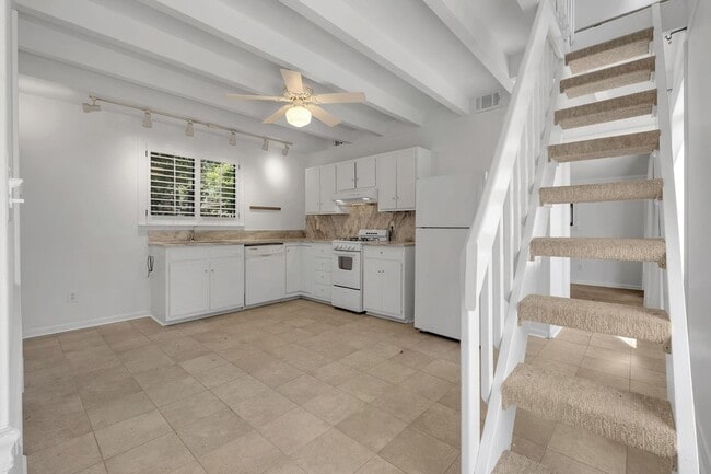 Photo - 1010 Cherry Laurel St