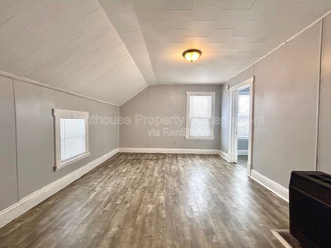 Photo - 2417 Reynolds St