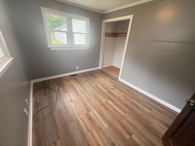 Photo - 311 Clement St