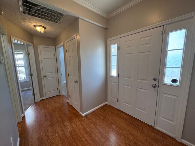 Photo - 2212 Chasewater Rd