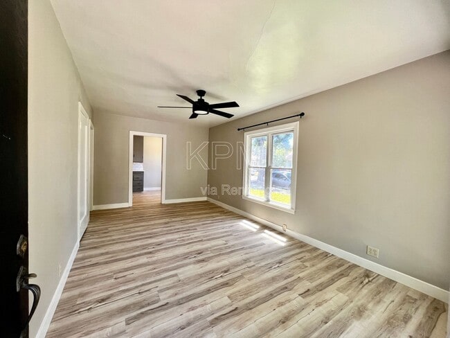 Photo - 2704 N Hunter St