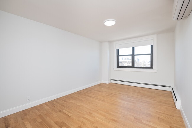 Photo - 1410 Columbia Rd Unit 17H