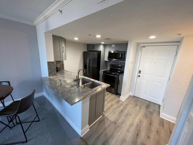 Building Photo - 1801 N Flagler Dr Unit 618 (Seasonal Or Annual)