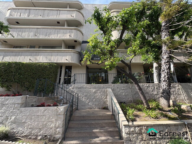 Building Photo - Charming 1-Bedroom, 1-Bathroom with Commun... Unit 126 Rental