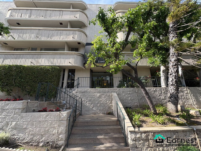 Charming 1-Bedroom, 1-Bathroom with Commun... - Charming 1-Bedroom, 1-Bathroom with Commun... Condo Unit 126