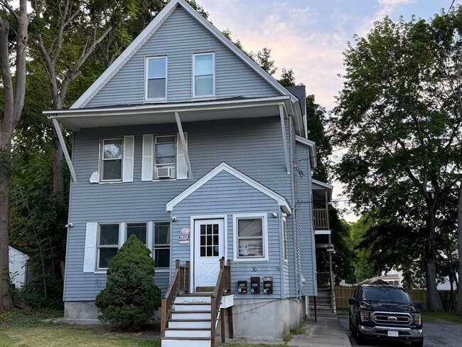 Building Photo - 30 Ekman St Unit 3