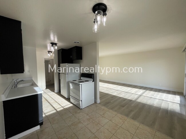 Photo - 129-191 Hilborn St Unit 153 Hilborn St