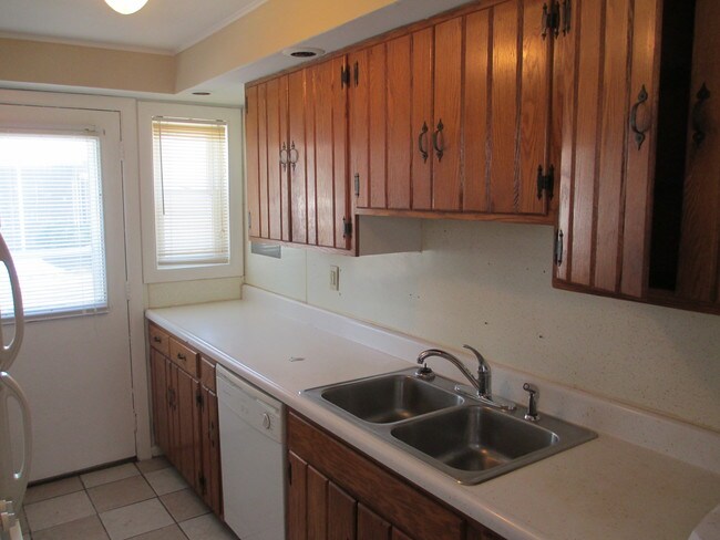 Photo - 1831 Parkdale Dr