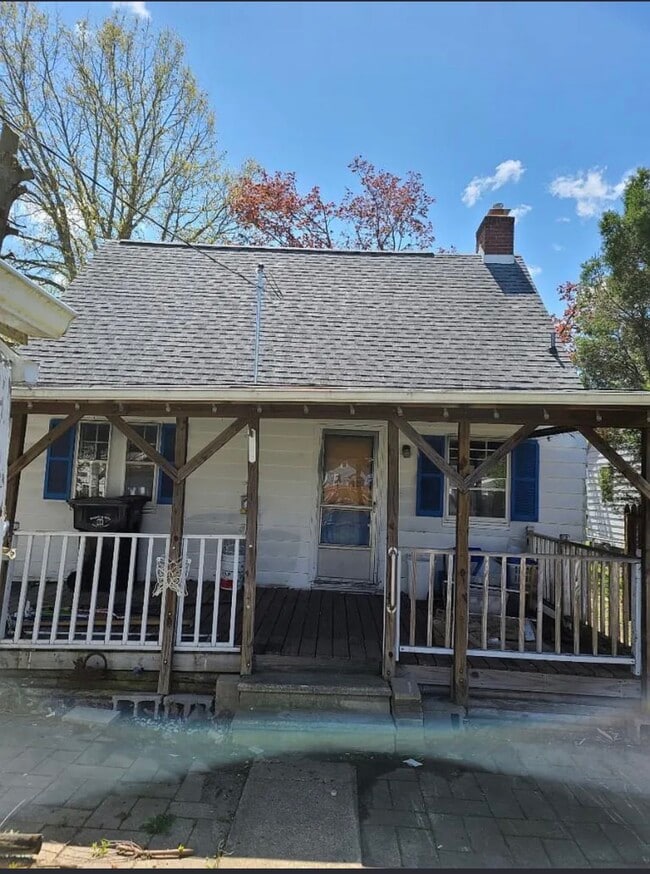 Photo - 2913 Fredrickson St