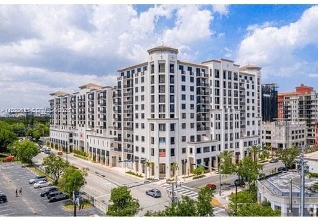 Building Photo - 301 Altara Ave Unit 533