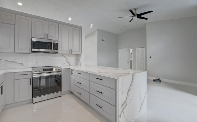 Photo - 20995 Country Creek Dr
