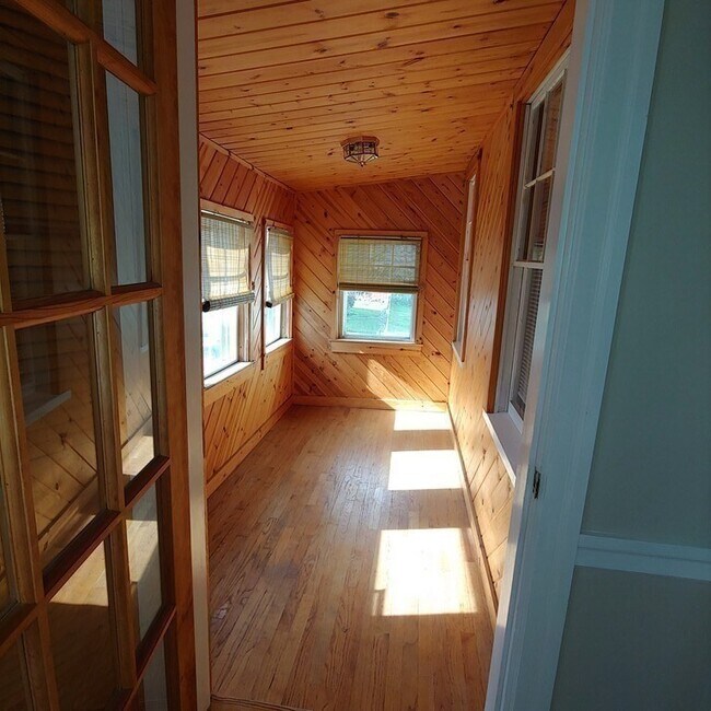 Photo - 35 McGee St Unit 2