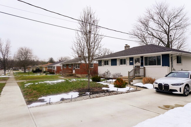 Photo - 10 Powhatton Dr