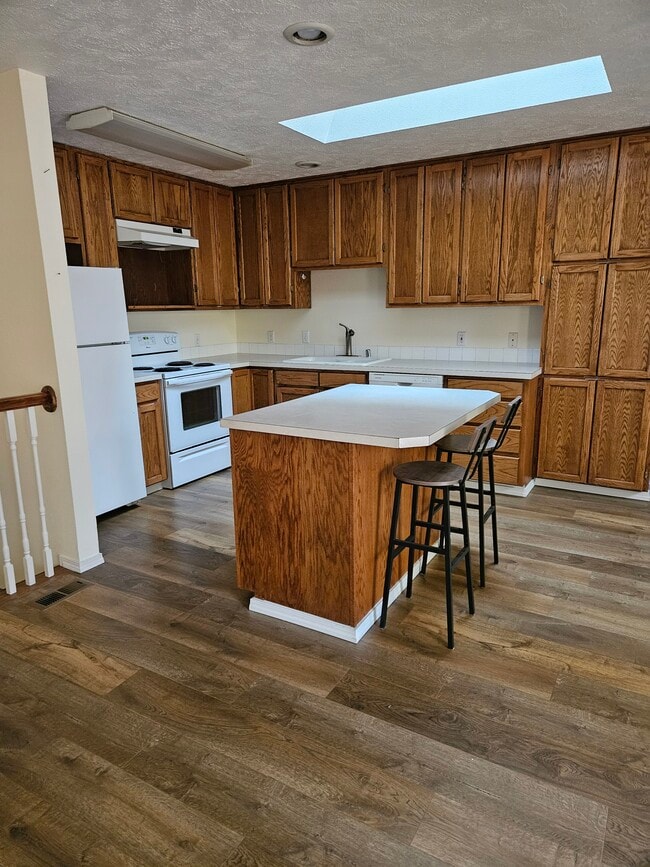 Photo - 9611 N Normandie Ln