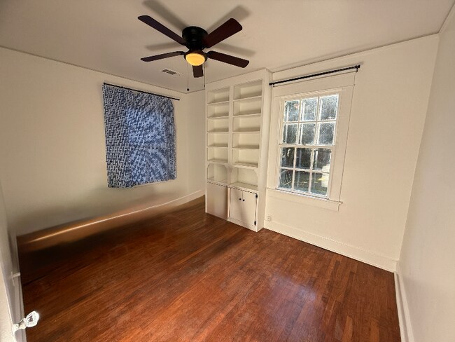 Photo - 420 Calloway St