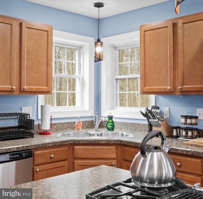 Photo - 1141 Riverside Heights W