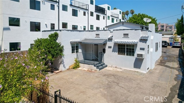 Photo - 6513 Lexington Ave