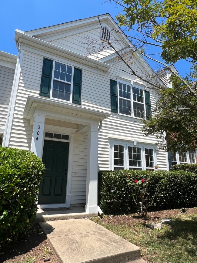 Photo - 204 Walnut Woods Dr Townhome