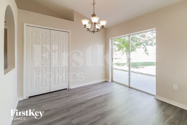 Photo - 711 Hamster Way