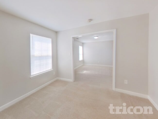 Photo - 506 Glencroft Dr