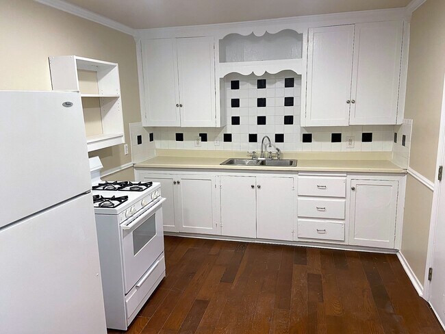 Photo - 1212 S Erie Ave