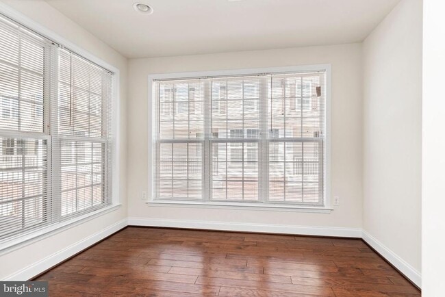 Photo - 1332 Saxton Wy