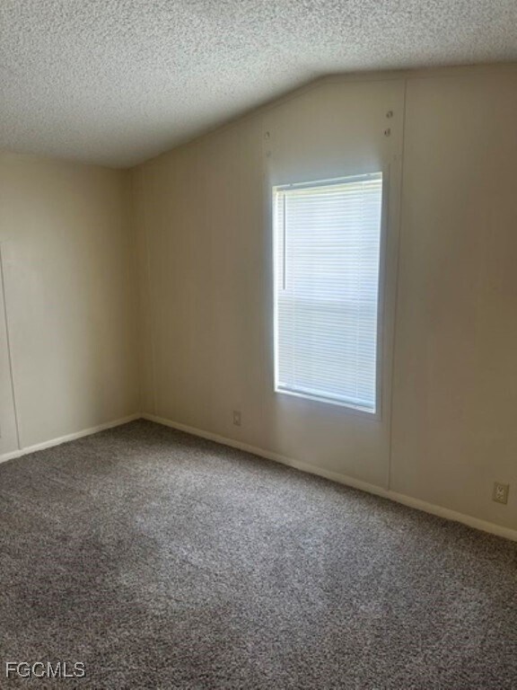 Photo - 703 Ave A NW