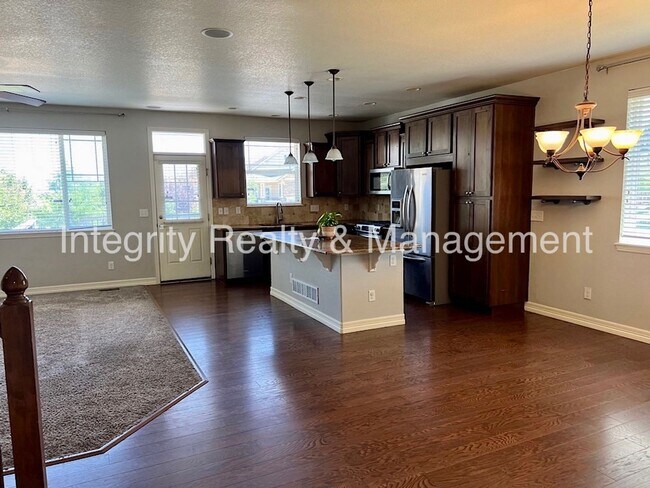 Photo - 6407 S Oak Hill Cir