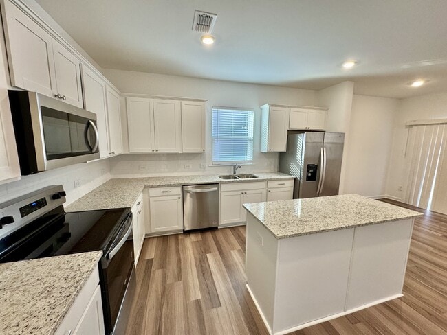 Photo - Like New 5 Bedroom Home with Community Amenities