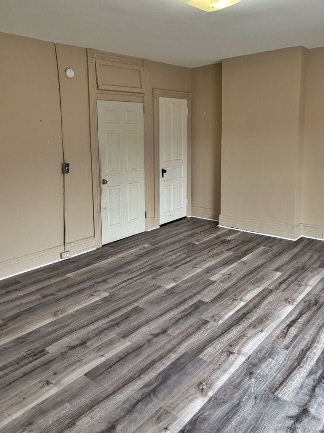 Photo - 516 W Allen St Unidad 2