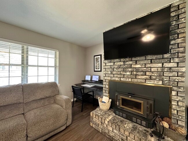 Photo - 6503 Chaparral St