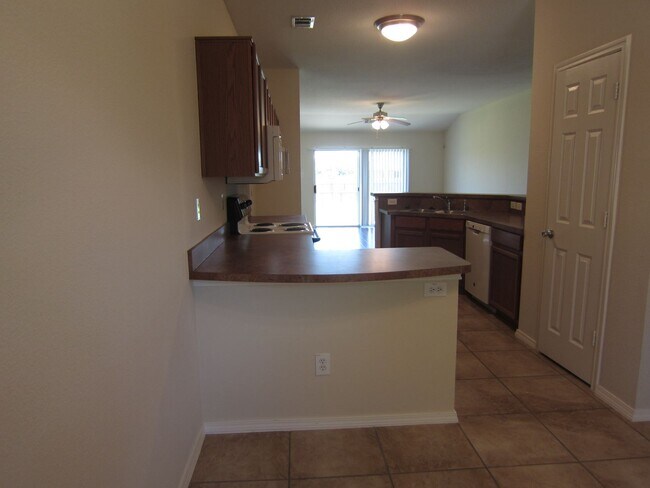 Photo - $1995 / 3br – 1648 ft2 - 3/2/2 w/Office re...