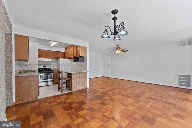 Photo - 4420 Briarwood Ct N Unit 25