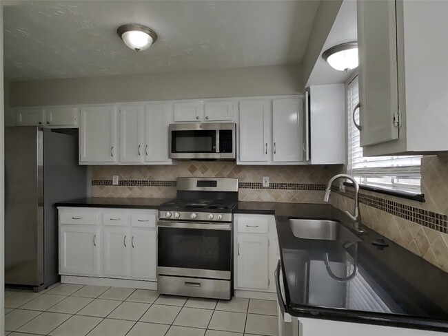 Photo - 19910 Faye Oaks Dr