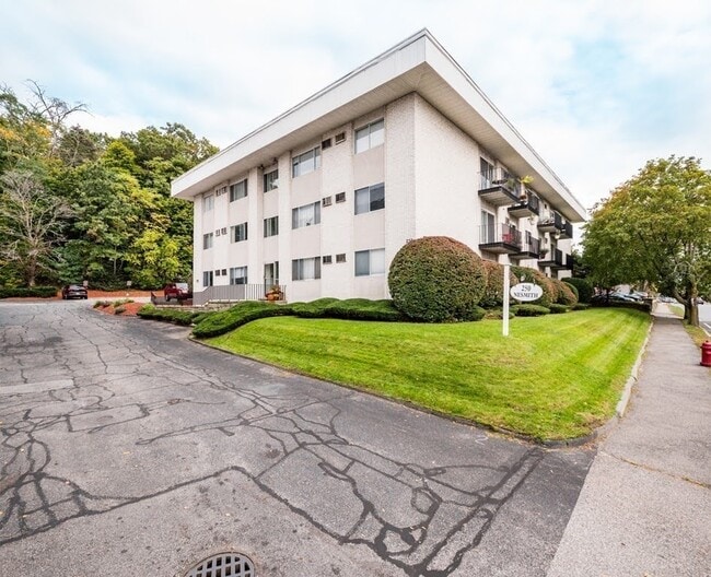 Photo - 250 Nesmith St Unidad 10