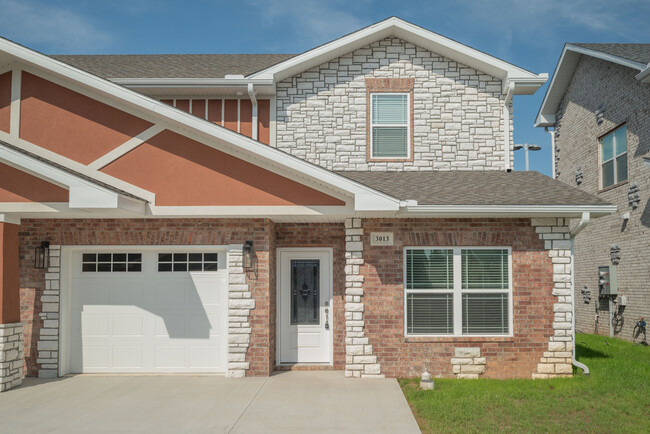 Photo - 3013 E 12th St Townhome