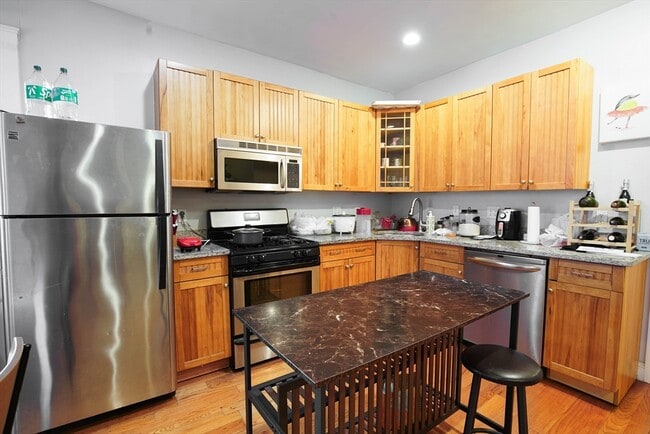 Photo - 194 Marion St Unit 2