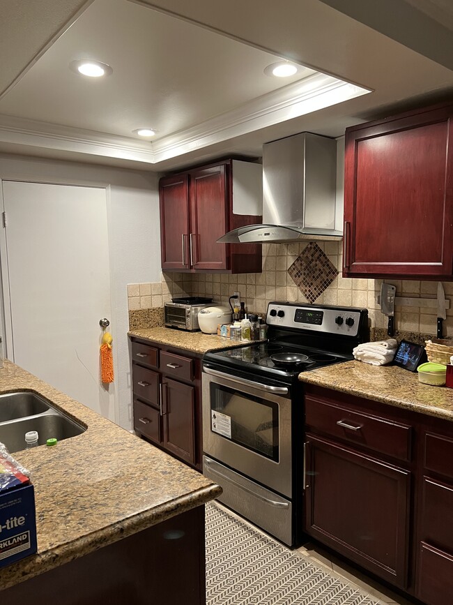 Photo - 1433 Deauville Plz