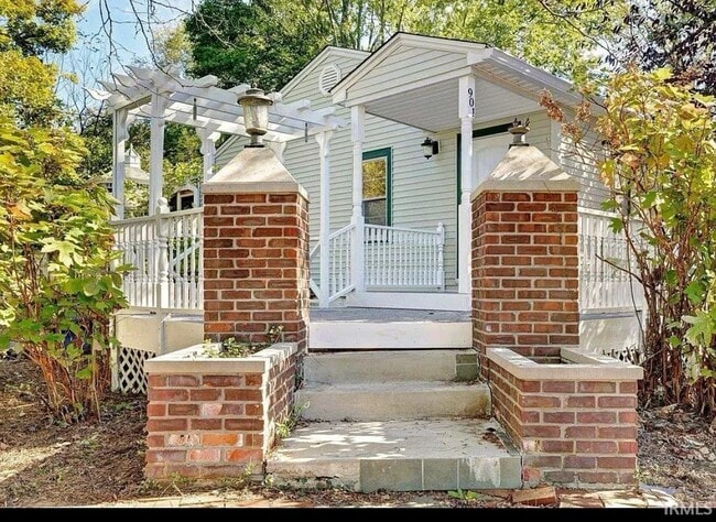 Building Photo - 901 S Lincoln St Rental