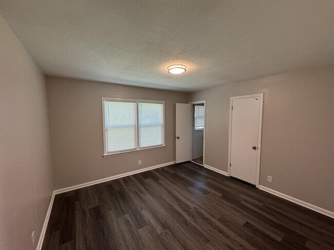 Photo - 3106 Pulaski Pike NW