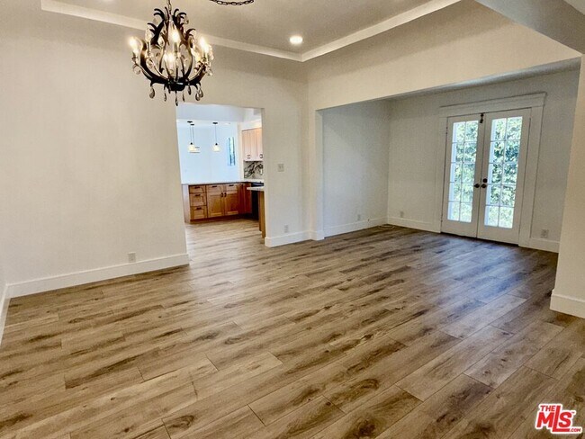 Photo - 641 N Martel Ave