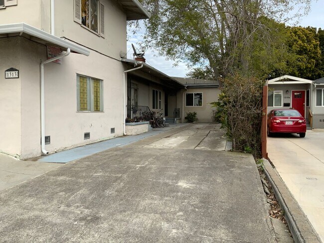 Building Photo - Curtis Street 1311-1315 Unit 1313