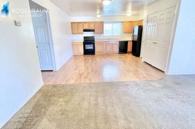 Photo - 2324 W Lone Cactus Dr Unit 11