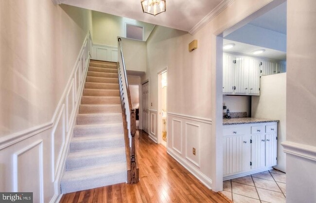 Photo - 305 Five Farms Ln