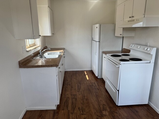 Photo - Moline Apartments