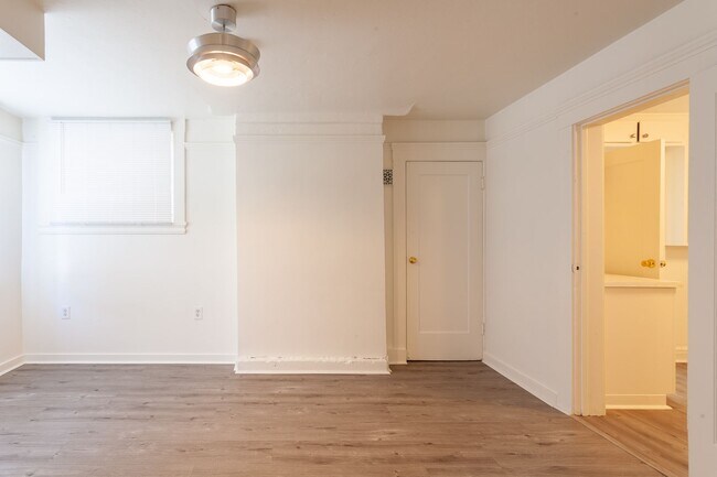 Photo - UC Berkeley Duplex Unit 2311 Lower