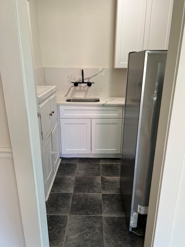 Photo - 144 E 2nd Ave Unit 8