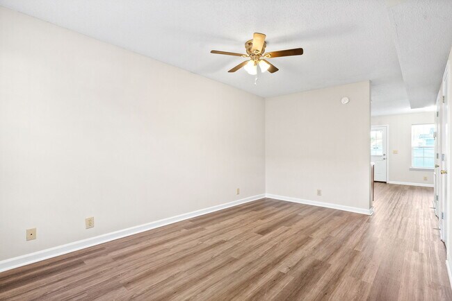 Photo - 2303 Raleigh Ct